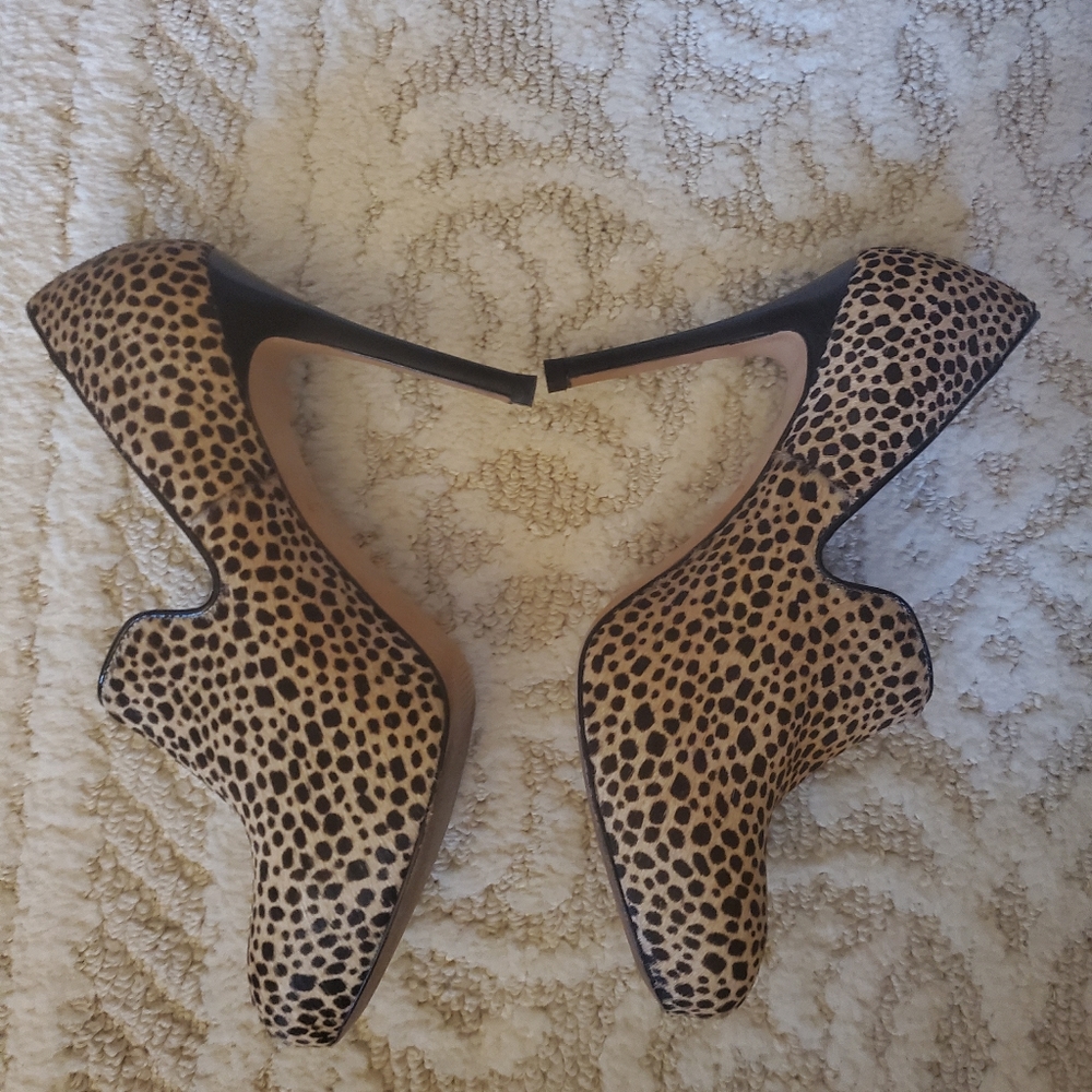 ANn TAYLOR  STILETTOS SIZE 8 .5